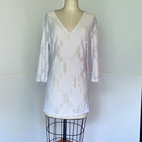 J. Valdi Luxury Beach Cover up - Picture 1 of 4